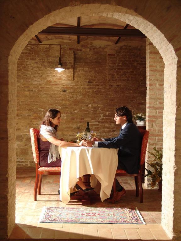 Castello Montegiove Otel Fano Dış mekan fotoğraf