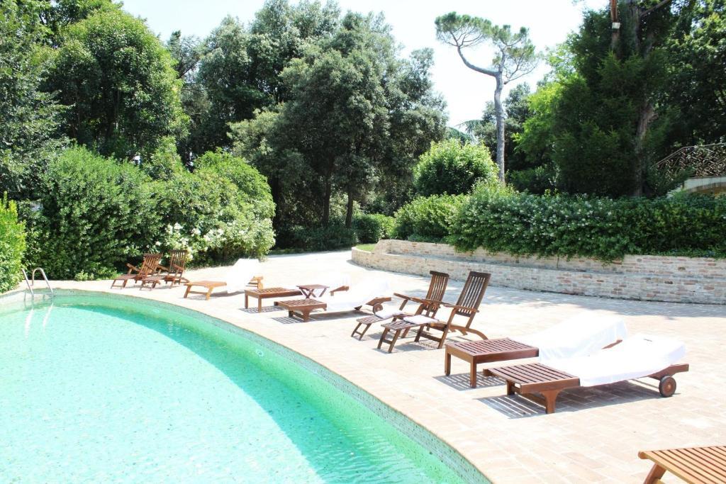 Castello Montegiove Otel Fano Dış mekan fotoğraf