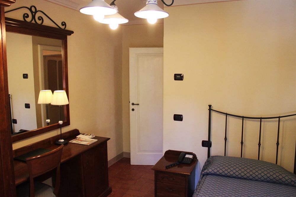 Castello Montegiove Otel Fano Dış mekan fotoğraf