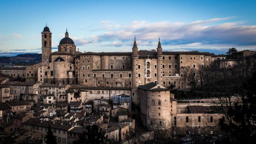 Castello Montegiove Otel Fano Dış mekan fotoğraf